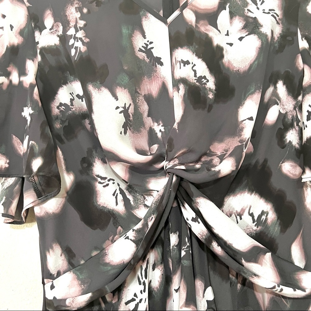VERA WANG Chiffon pleasant Midi Dress Size L Twist front Asymmetrical Hem Floral - Picture 5 of 10